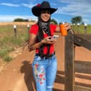 @clau_ferreira10
