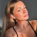 @jessicahewett_