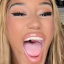 @kimglitchyy
