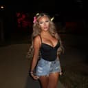 @moniquee__e