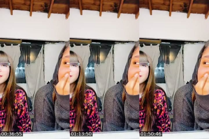 @julia_.xrs0 TikTok live stream