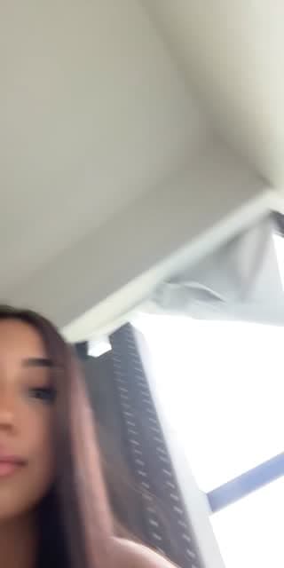 TikTok live: wsp chat💗 by @angiexsantii