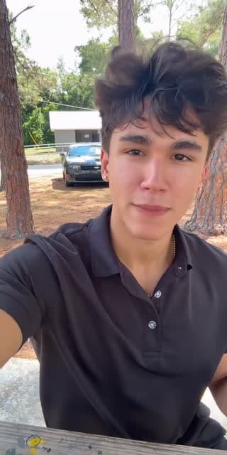 Past TikTok live: Daddy’s home by @kalel.hannan