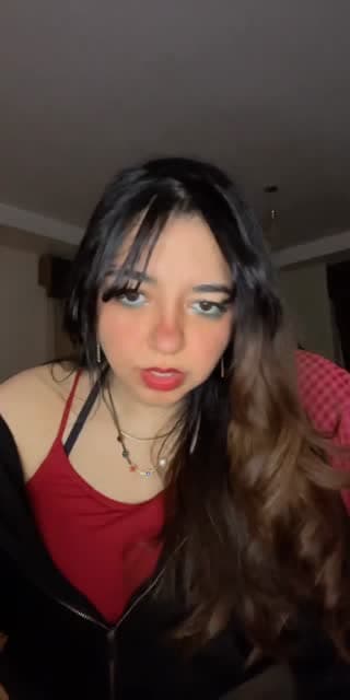 @nemooutofstorage0 TikTok live stream