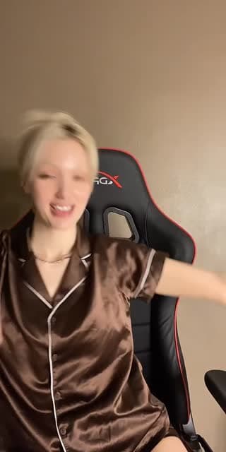@melikemeyraozkan TikTok live stream