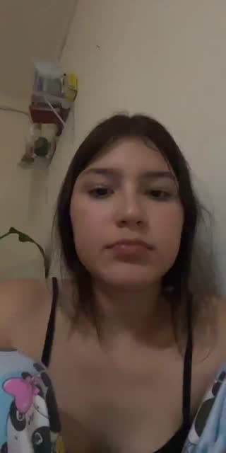 Past TikTok live: Holaa by @sara_08329