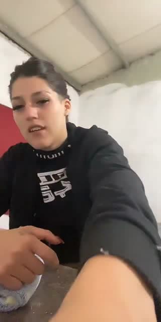 @yanelaaa00 TikTok live stream