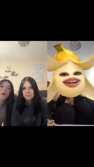 @mia.garratt.xo TikTok live stream