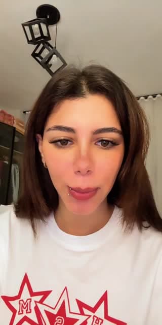 @bellaadeeb TikTok live stream