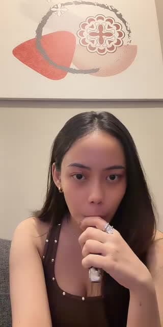 @redmoans TikTok live from 2026-05-05