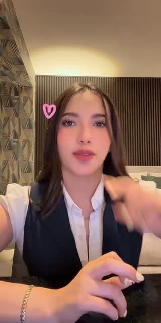TikTok live: Entrena conmigo un ratito by @mguzm26