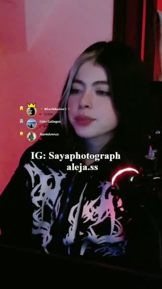 TikTok live: un ratico by @heeysaya