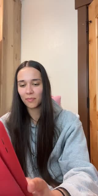 TikTok live: NEW GIFT GALLLL by @b2stepsahead