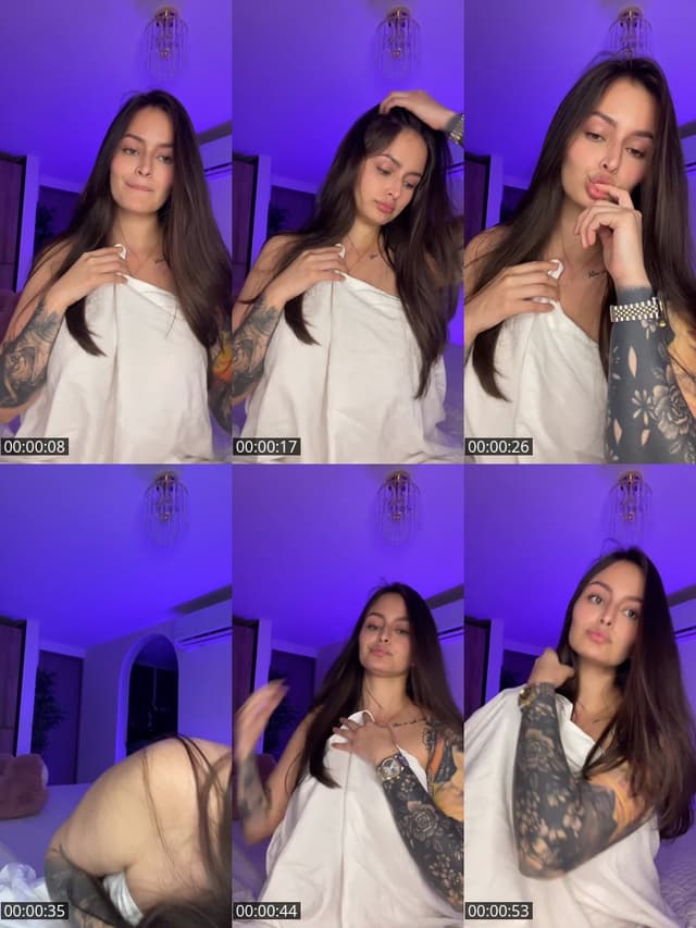 TikTok live: 💙 by @melaniemoore02