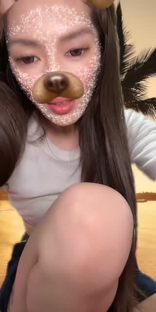 TikTok live: ハロー( ´ ▽ ` )ﾉ✨ by @eruda510