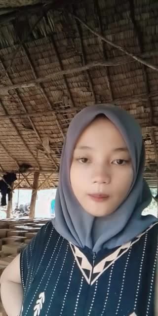 @tthmay01 TikTok live stream