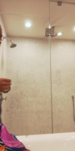 @sofieggris TikTok live from 2026-05-06