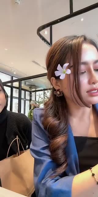 TikTok live: Hi by @wafarobin_