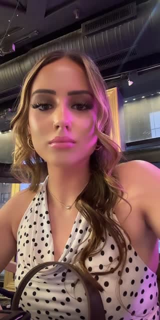 TikTok live: sugar factoryyy by @asteckel25