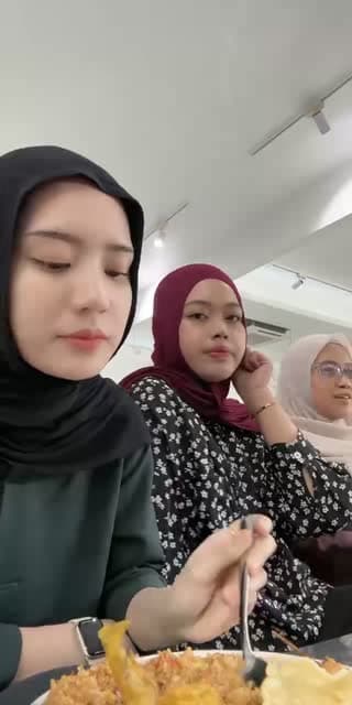 @szaabil TikTok live stream