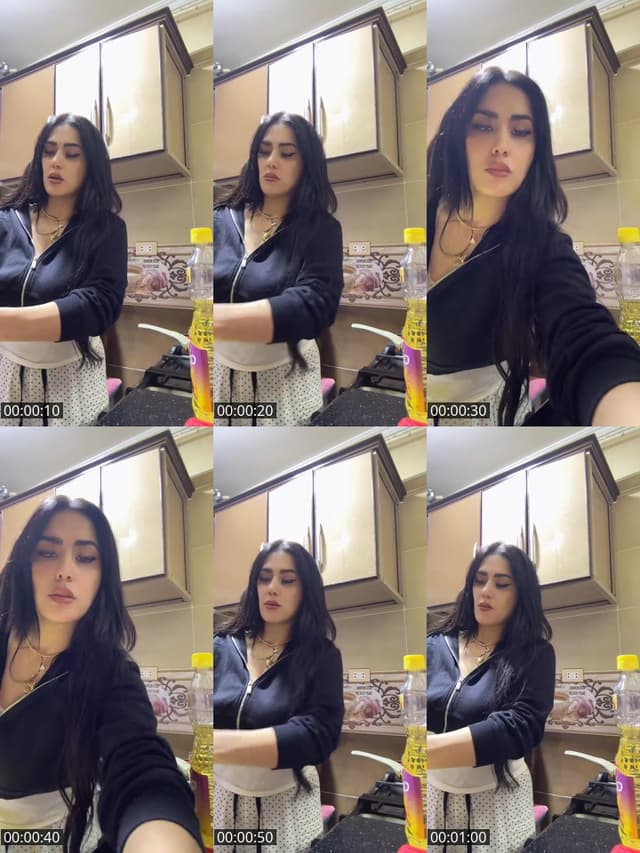 TikTok live: 🙋‍♀️ هاي by @vxcvvhl0