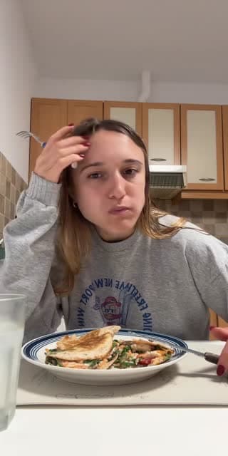 TikTok live: Cena :) by @rubiaconmiopia
