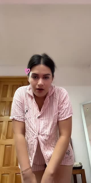 TikTok live: Ven ven vamos a ver a Dalia by @dalia0peralta1