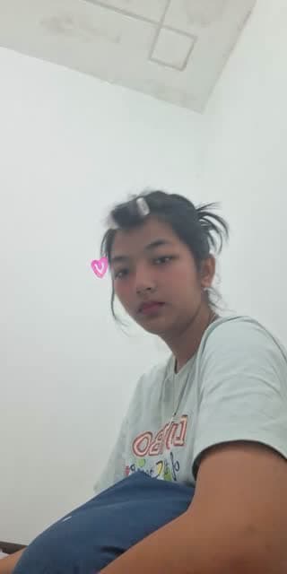 TikTok live: study with me by @denalovav