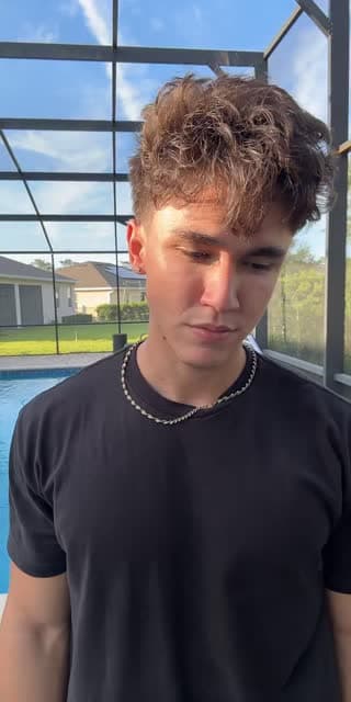 TikTok live: Hi by @kalel.hannan