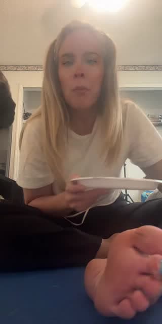 TikTok live: Help with my first uni? by @greeneyesl86