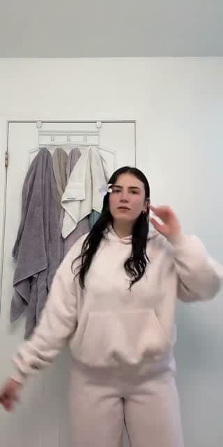 TikTok live: Come chill with me by @hifellowstranger