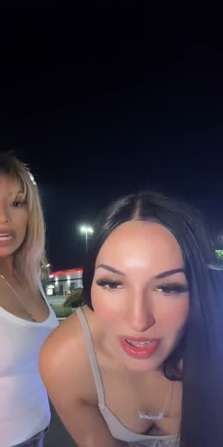 @gardeniab7 TikTok live stream