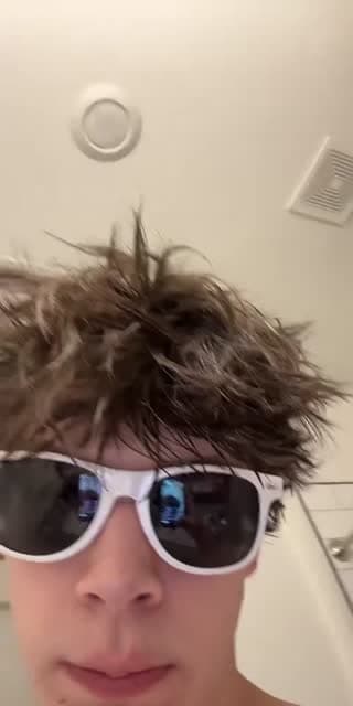 TikTok live: Chillin by @imhimmmm28