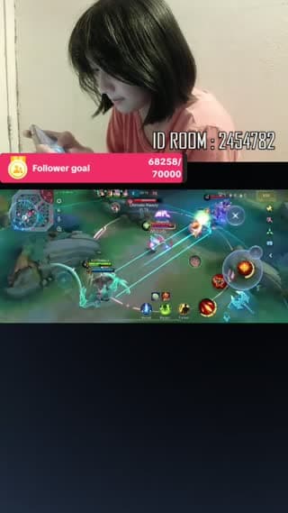 TikTok live: WLG (Waktu Lei Galau) by @user112055011