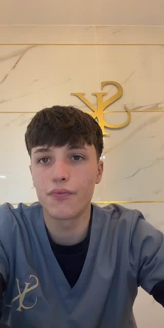 TikTok live: haciendo que trabajo by @enzzotrece