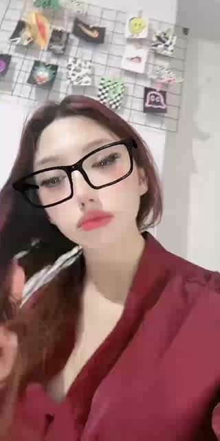 @elaluw0 TikTok live stream