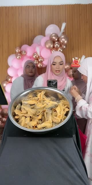 TikTok live: KKMY X IKHMAL NOUR by @ikhmaln0ur