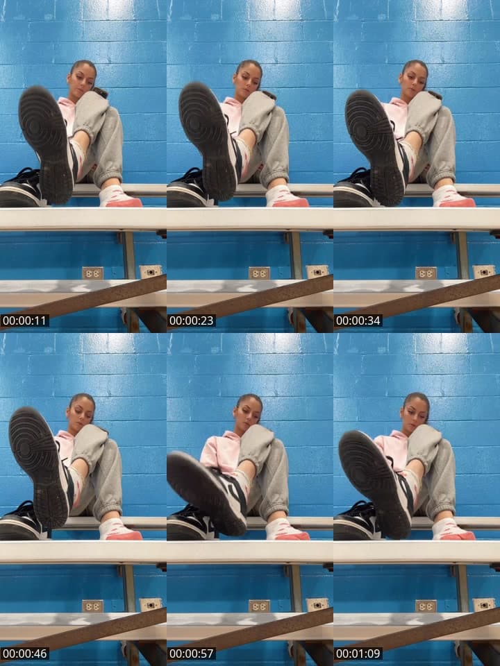 Clapper  YT @therealraneesa