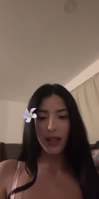 @celestemiau8 TikTok live stream