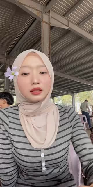 @ly44xxz TikTok live from 2026-05-08