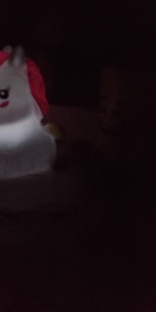 просто скучно сидим