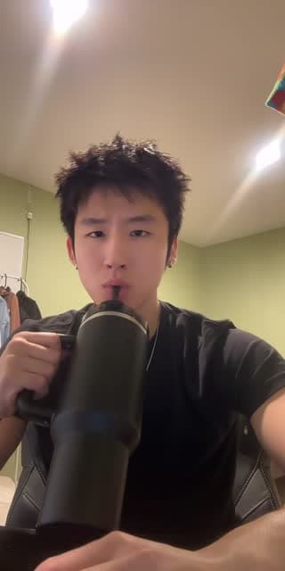 @sean.chungg TikTok live stream