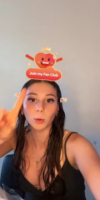 @ava.estradaa TikTok live from 2026-05-09