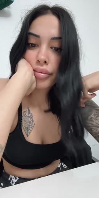 @ecewwess1 TikTok live stream