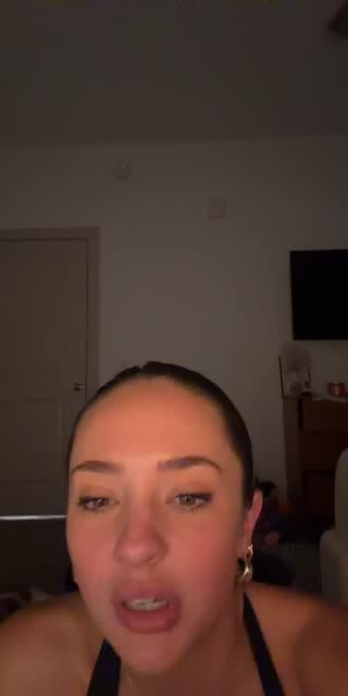 TikTok live: Hiiii by @jourdskir