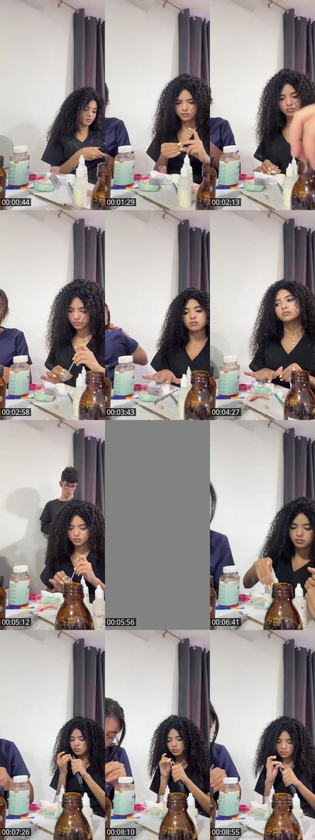 TikTok live: hola by @camila.scf