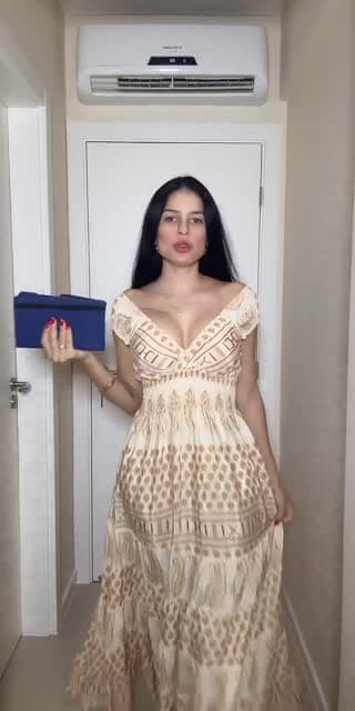 Vestido curto floral mulheres