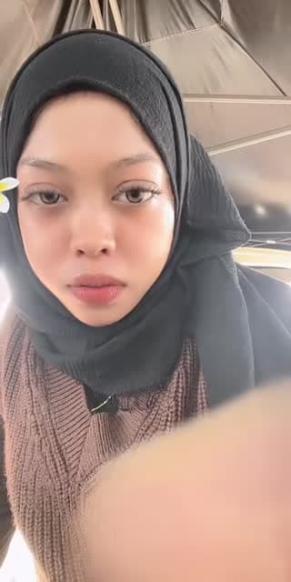 @luvzatyyy TikTok live stream