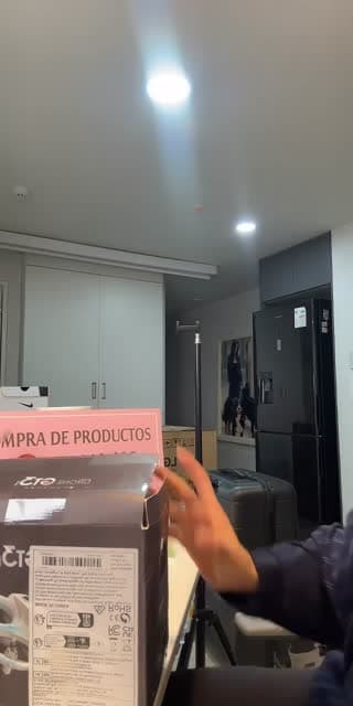 TikTok live: Hola💖 by @rosangelaeslo