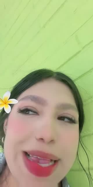 @karla.peraza000 TikTok live stream